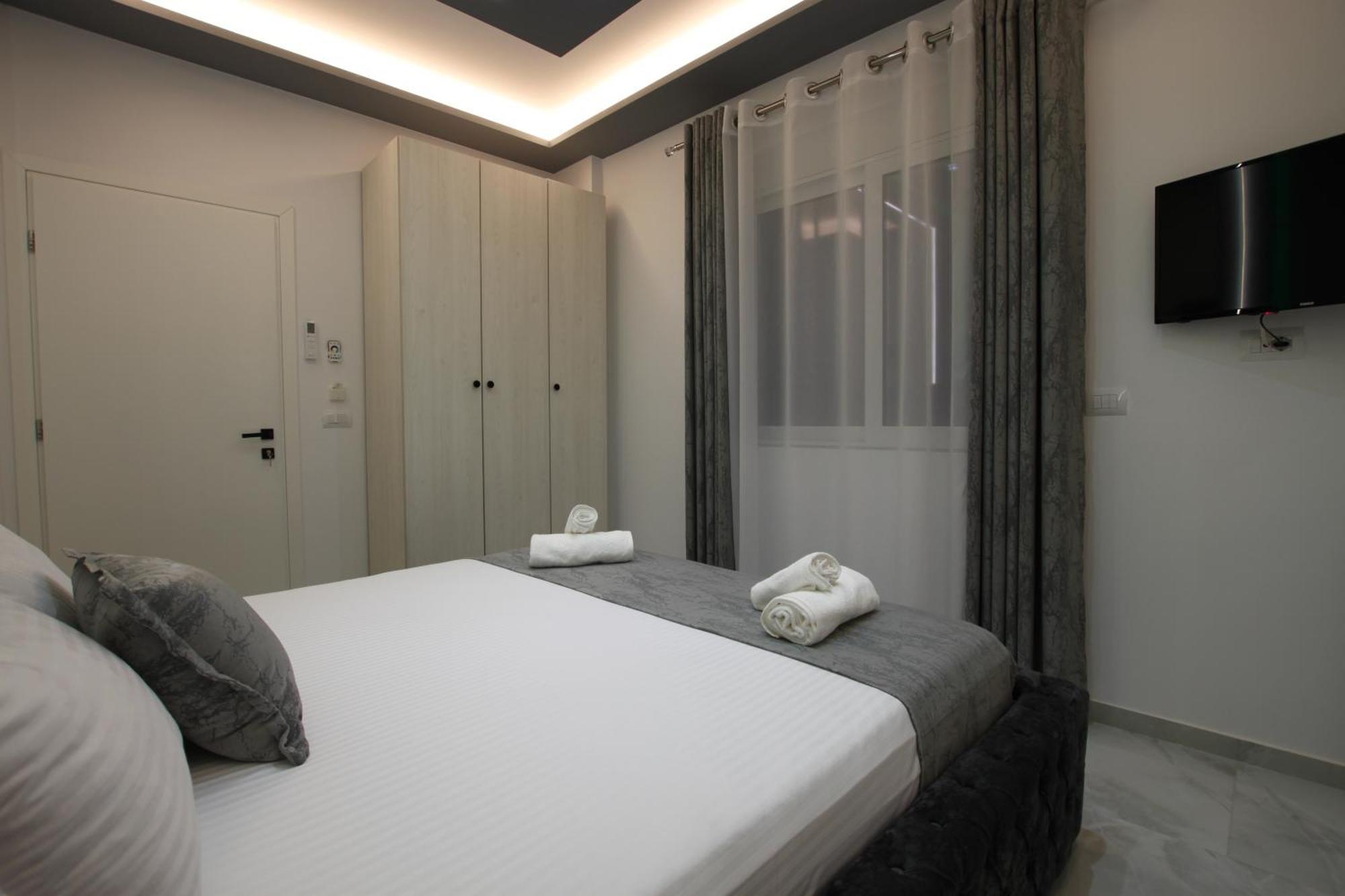 Vila Roxhest Sarandë Buitenkant foto