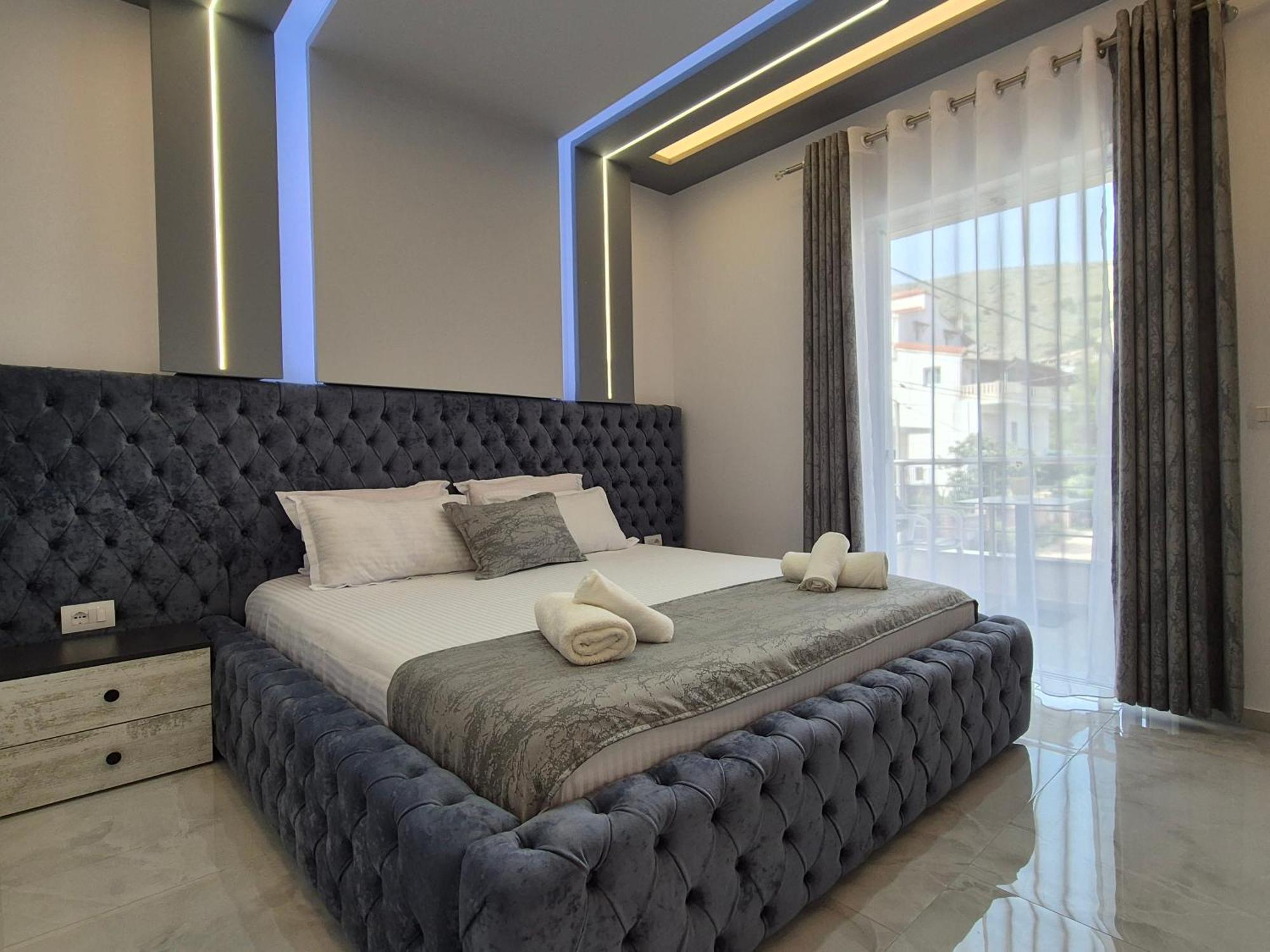 Vila Roxhest Sarandë Buitenkant foto