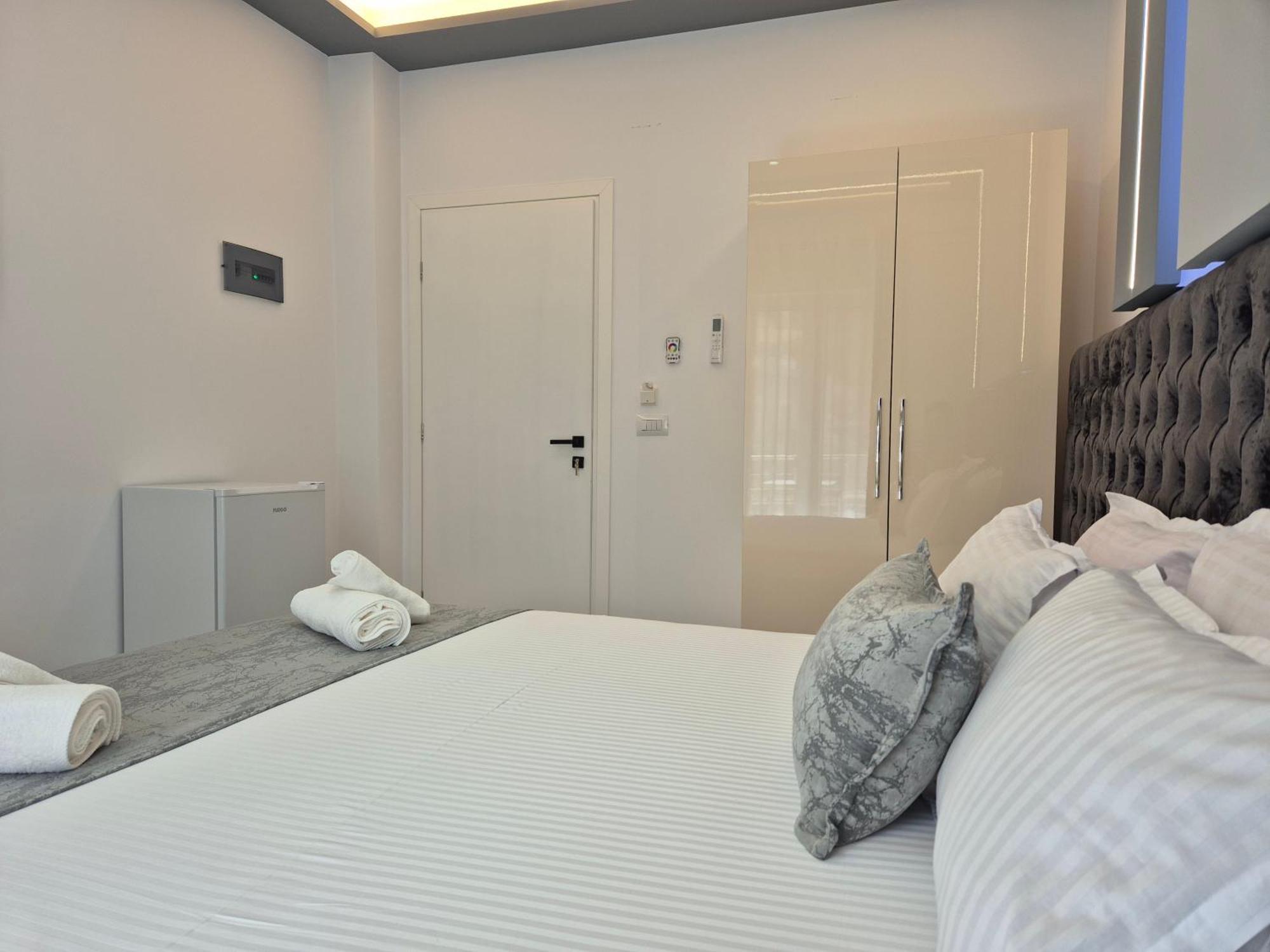 Vila Roxhest Sarandë Buitenkant foto