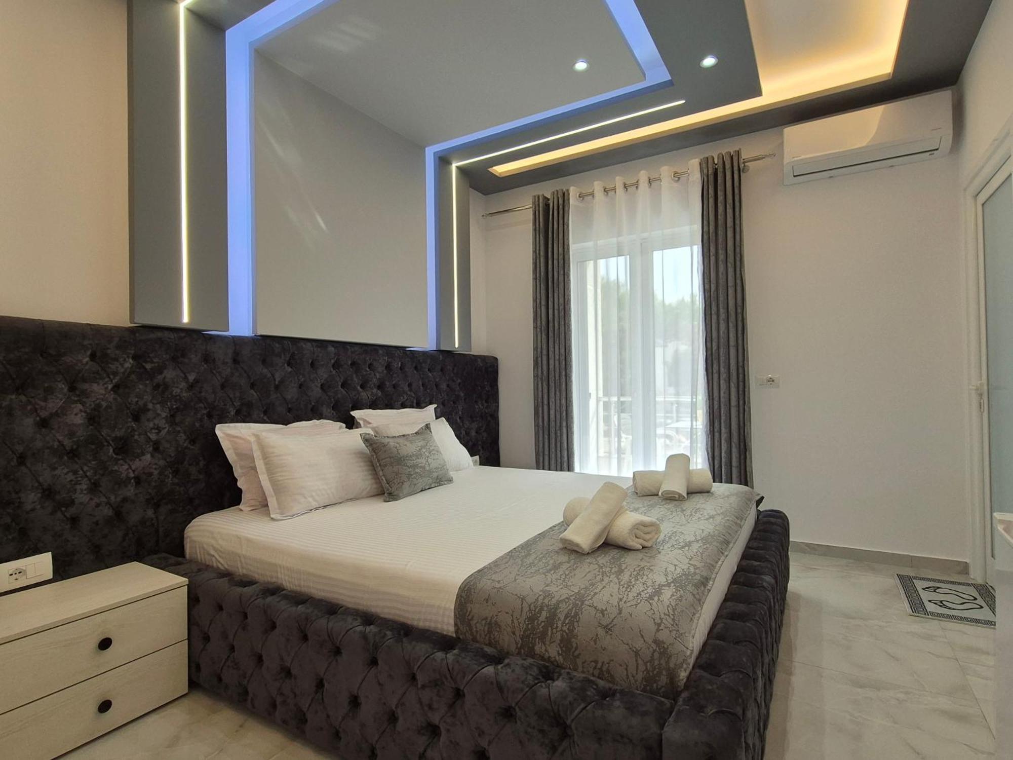Vila Roxhest Sarandë Buitenkant foto