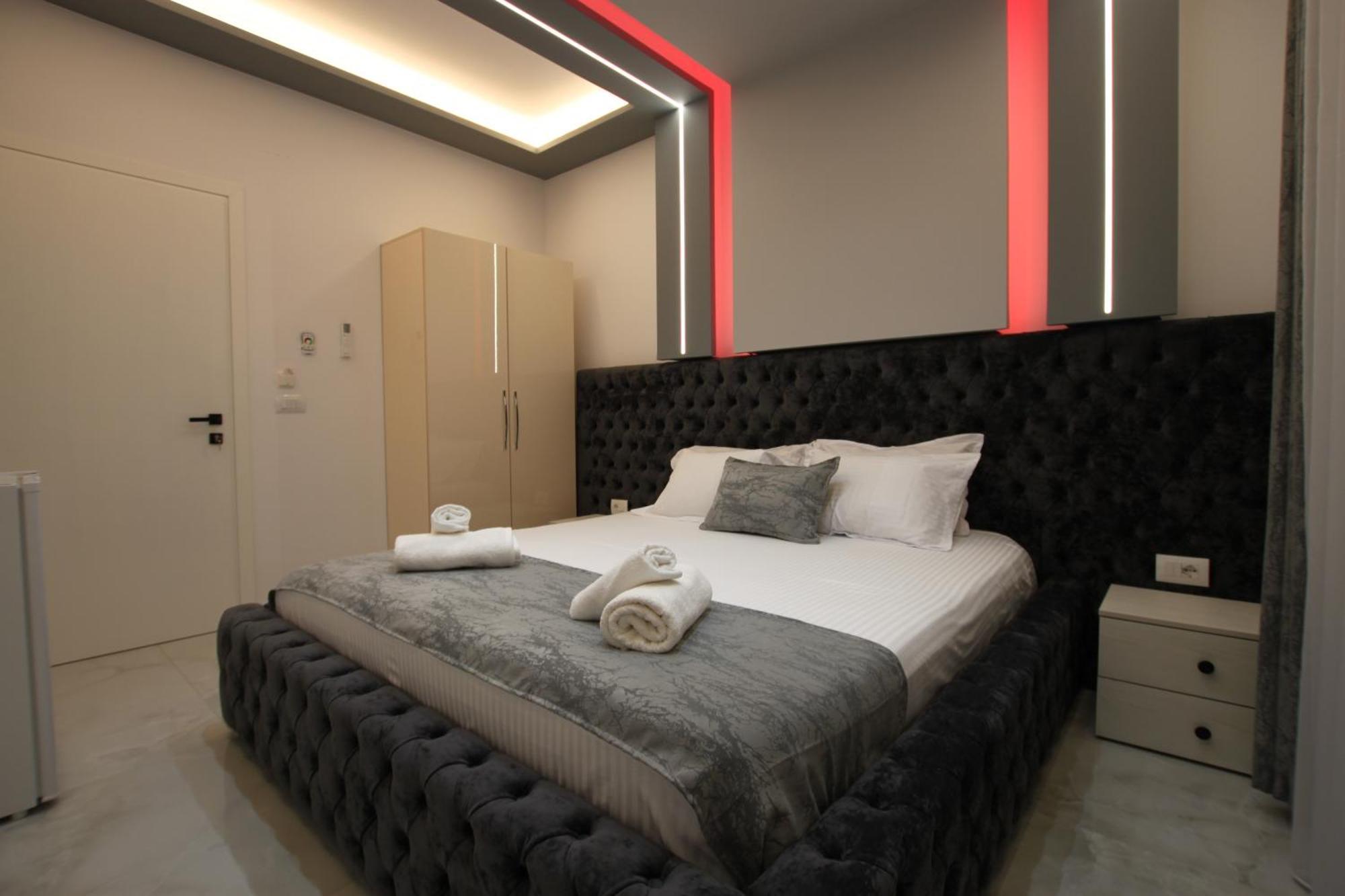 Vila Roxhest Sarandë Buitenkant foto